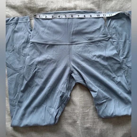 Lululemon Athletica Blue High-Waisted Leggings - Picture 6 of 12